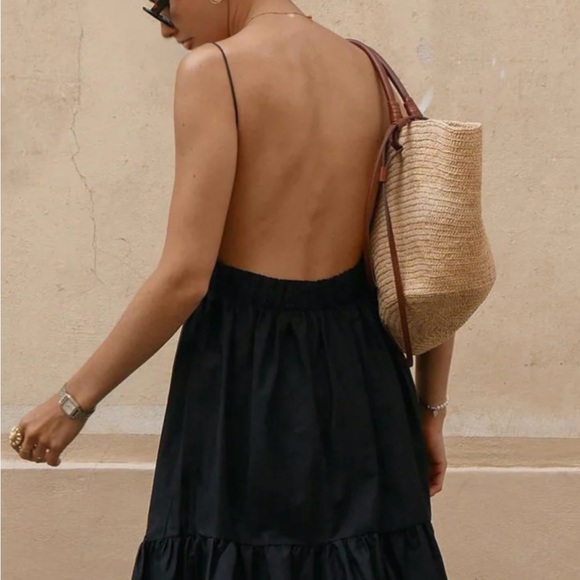 Commense Backless Maxi - Picture 10 of 10